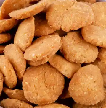 Homemade mathri namkeen Jaipur